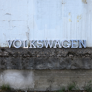 VW Dealership Signs